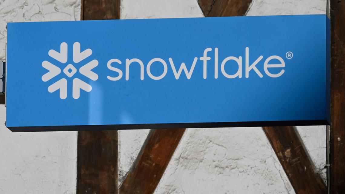 Snowflake earnings beat as Goldman Sachs sees AI upside 