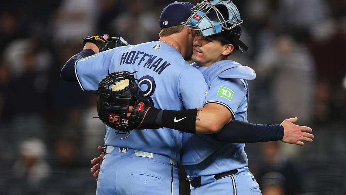Blue Jays shut out rival Yankees to even up series