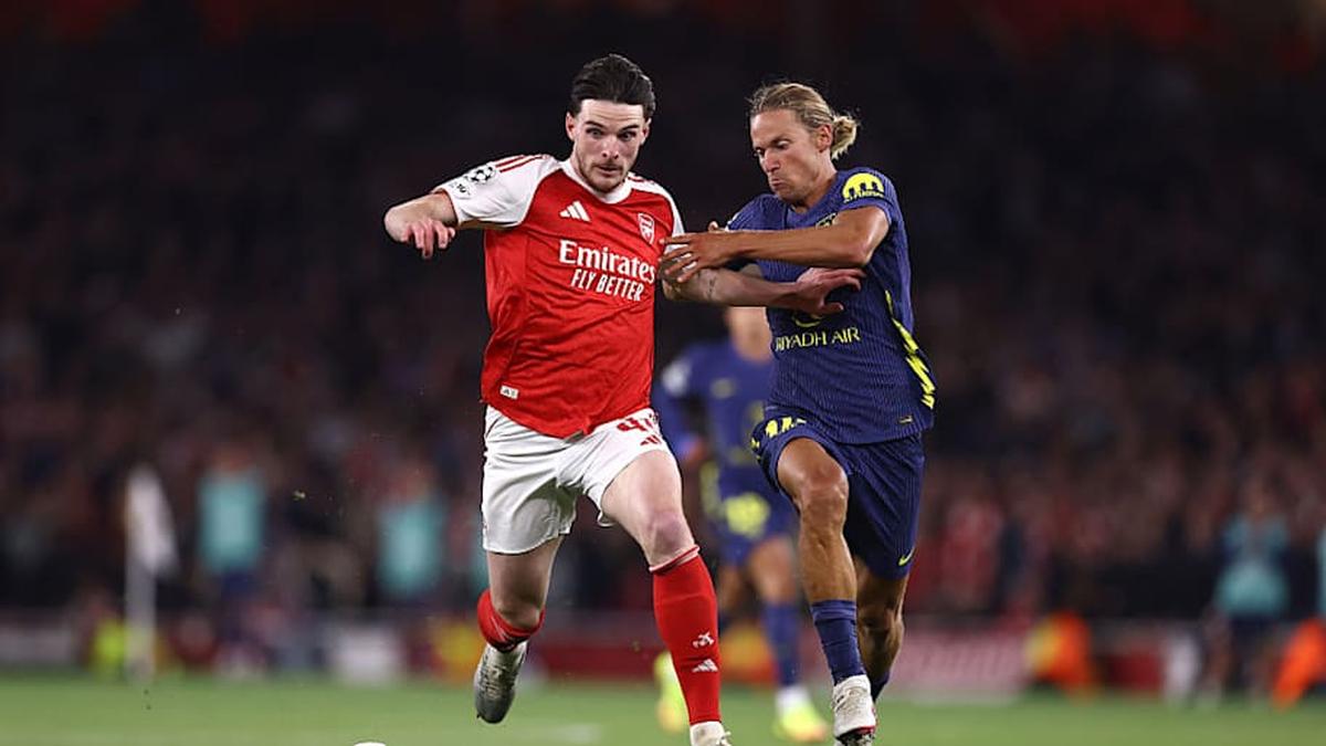  Declan Rice battled hard all night. | Jacques Feeney/Offside/Getty Images 