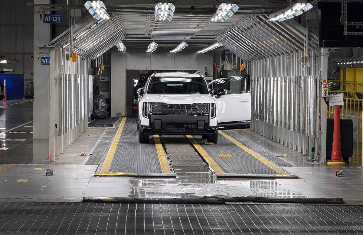  The first 2027 Kia Telluride Hybrid rolls down the line at the automaker's West Point, Georgia assembly plant.