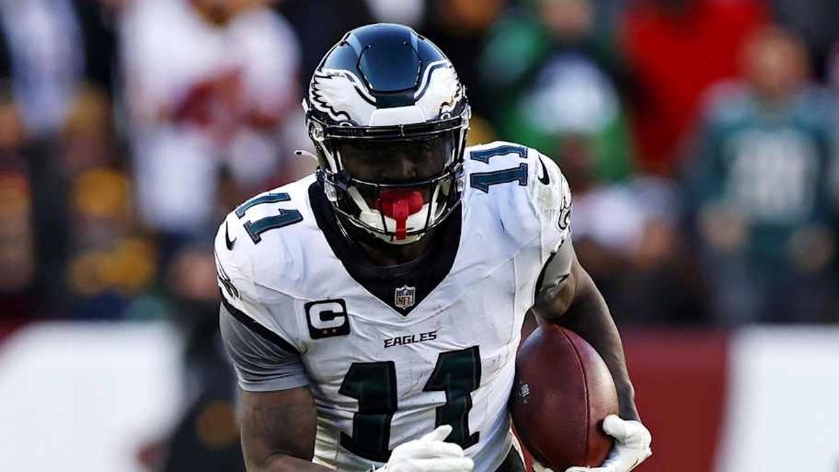  Dec 22, 2024; Landover, Maryland, USA; Philadelphia Eagles wide receiver A.J. Brown (11) runs the ball after a catch during the fourth quarter against the Washington Commanders at Northwest Stadium. Mandatory Credit: Peter Casey-Imagn Images | Peter Casey-Imagn Images 
