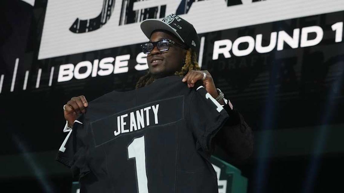  Apr 24, 2025; Green Bay, WI, USA; Boise State Broncos running back Ashton Jeanty is selected by the Las Vegas Raiders as the number six pick in the first round of the 2025 NFL Draft at Lambeau Field. Mandatory Credit: Kirby Lee-Imagn Images | Kirby Lee-Imagn Images 
