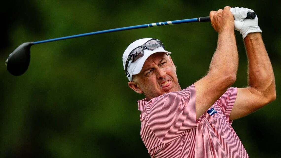 Cameron Percy overcomes tough conditions to extend Senior Open lead 