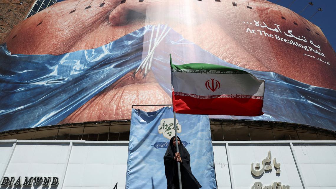 Iran's top envoys discussing potential peace deal with Qatar prime minister, official says 