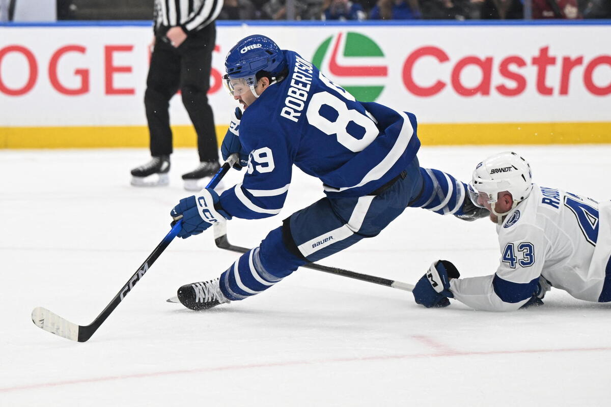  Penguins Acquire Nick Robertson From Maple Leafs 