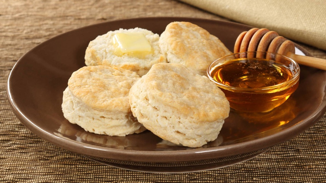This Fast-Food Chain's Biscuit Just Dethroned Popeyes and KFC as America's Best Side 