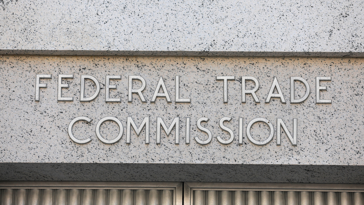Signage is seen at the Federal Trade Commission headquarters in Washington, D.C., U.S., August 29, 2020. REUTERS/Andrew Kelly