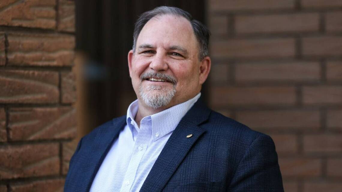 Mark Z. Barabak: Ripple or blue wave? This race will test Democratic strength in November 