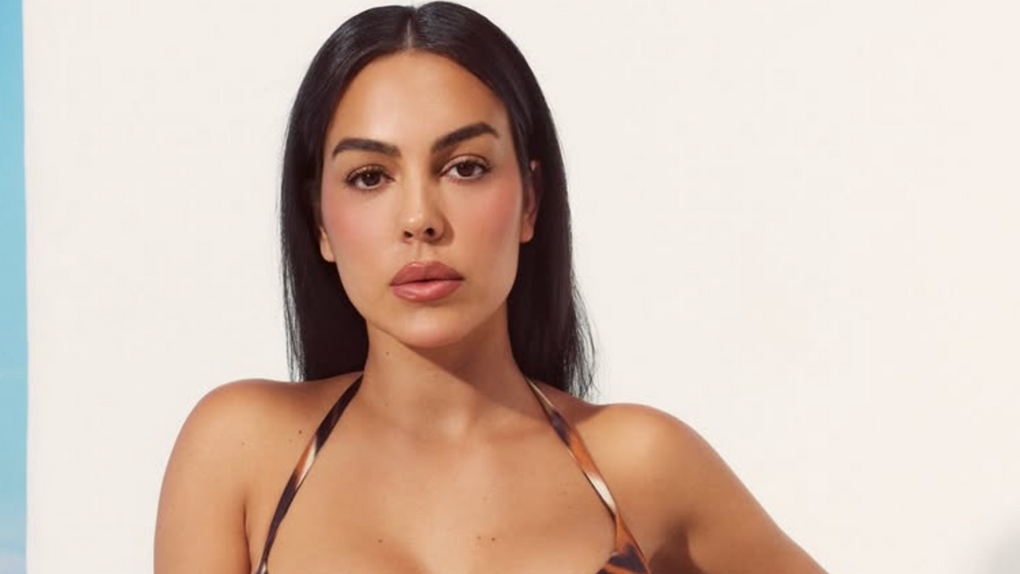 Cristiano Ronaldo's Fiancee, Georgina Rodriguez, Sizzled In Swimsuit Photoshoot 