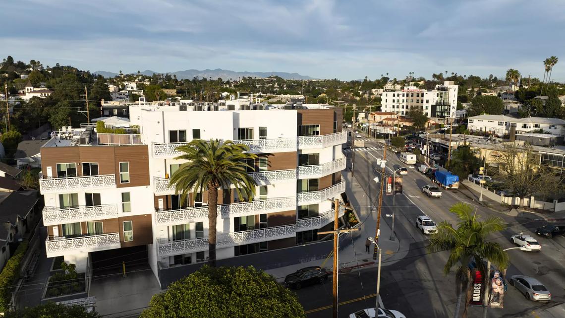 A dropped phone, a body in the trunk: Inside an LA Fashion District heist gone wrong 