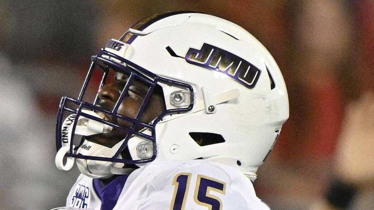  Sep 5, 2025; Louisville, Kentucky, USA; James Madison Dukes defensive end Sahir West (15) reacts during the second half against the Louisville Cardinals at L&N Federal Credit Union Stadium. Mandatory Credit: Jamie Rhodes-Imagn Images | Jamie Rhodes-Imagn Images 