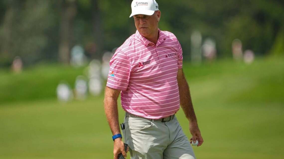 Stewart Cink, Charlie Wi share first-round lead at U.S. Senior Open 