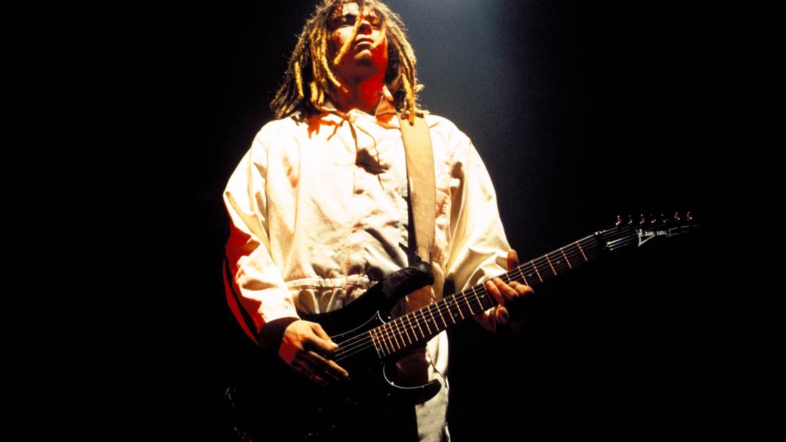 '90s Metal Band 'Greatest Hits' Album Is Suddenly Climbing the Charts Again Over 20 Years Later 