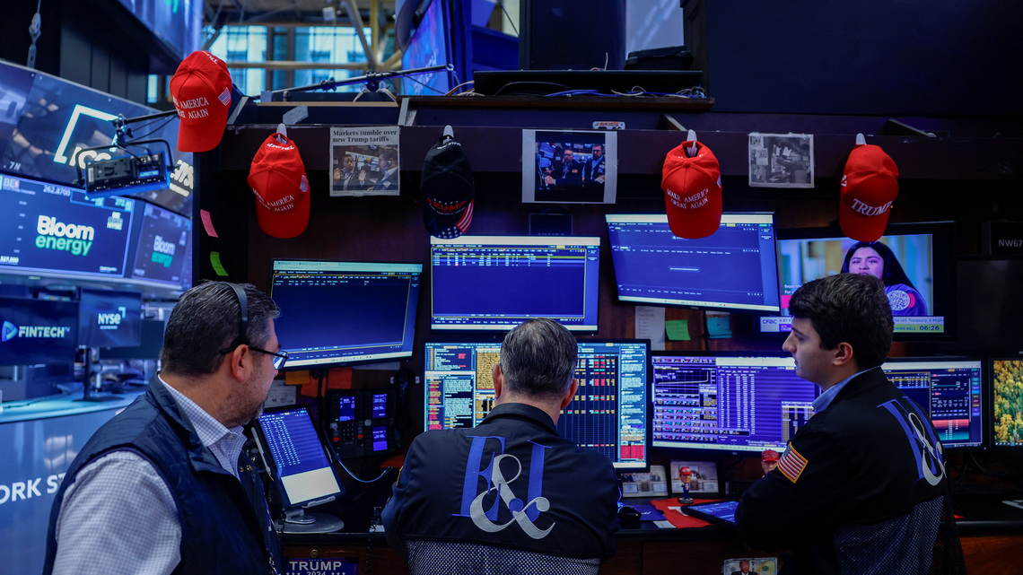 Trading Day: Shrugging off a volatile September, markets shuffle into Q4 