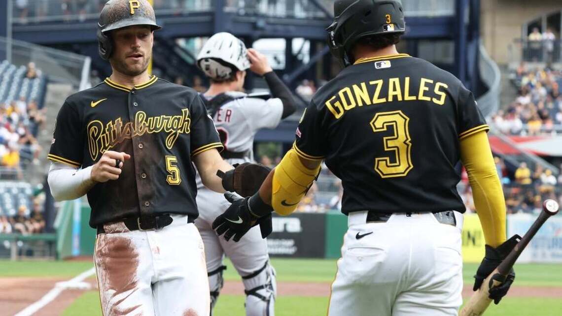 Pirates hit 2 HRs in ninth to rally past Tigers