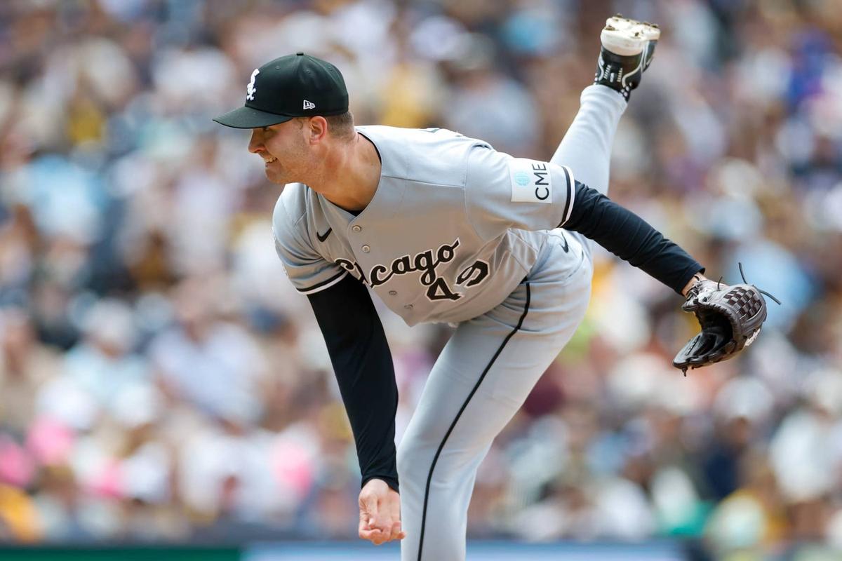  May 3, 2026; San Diego, California, USA; Chicago White Sox relief pitcher Jordan Leasure (49) throws a pitch during the sixth inning against the San Diego Padres at Petco Park. Mandatory Credit: David Frerker-Imagn Images