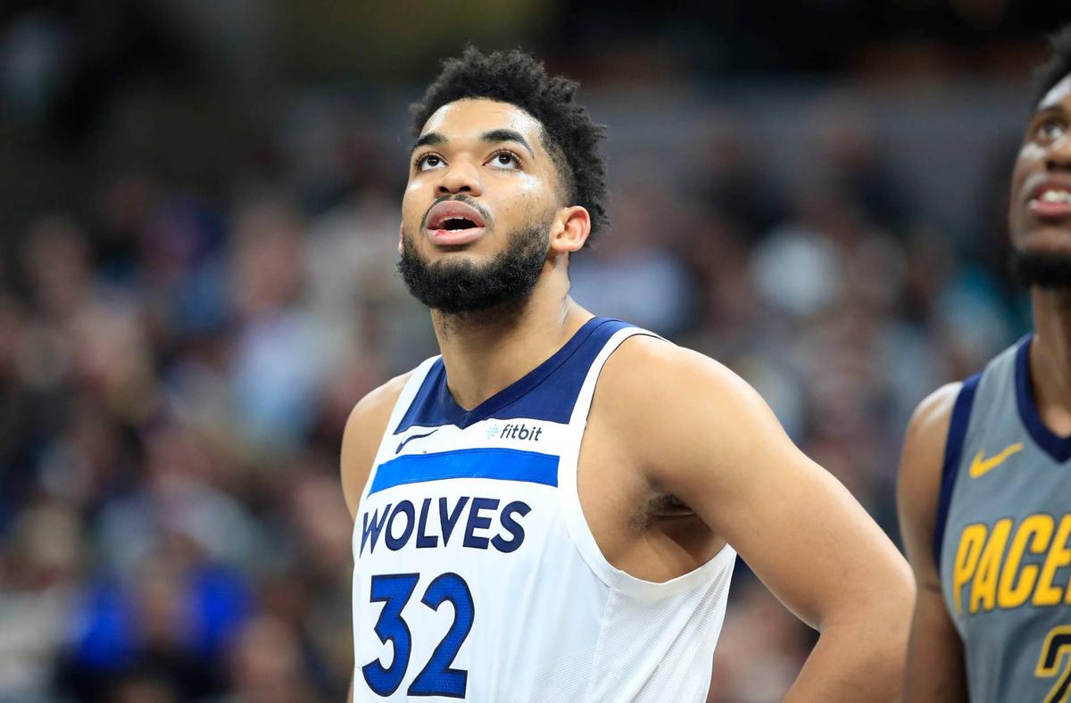  INDIANAPOLIS, INDIANA - FEBRUARY 28: Karl-Anthony Towns #32 of the Minnesota Timberwolves watches the action in the game against the Indiana Pacers at Bankers Life Fieldhouse on February 28, 2019 in Indianapolis, Indiana. (Photo by Andy Lyons/Getty Images) 