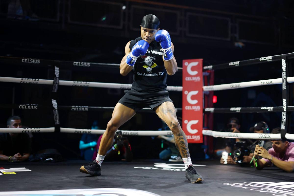  Floyd Schoefield has been out of the ring for nearly a year now. 