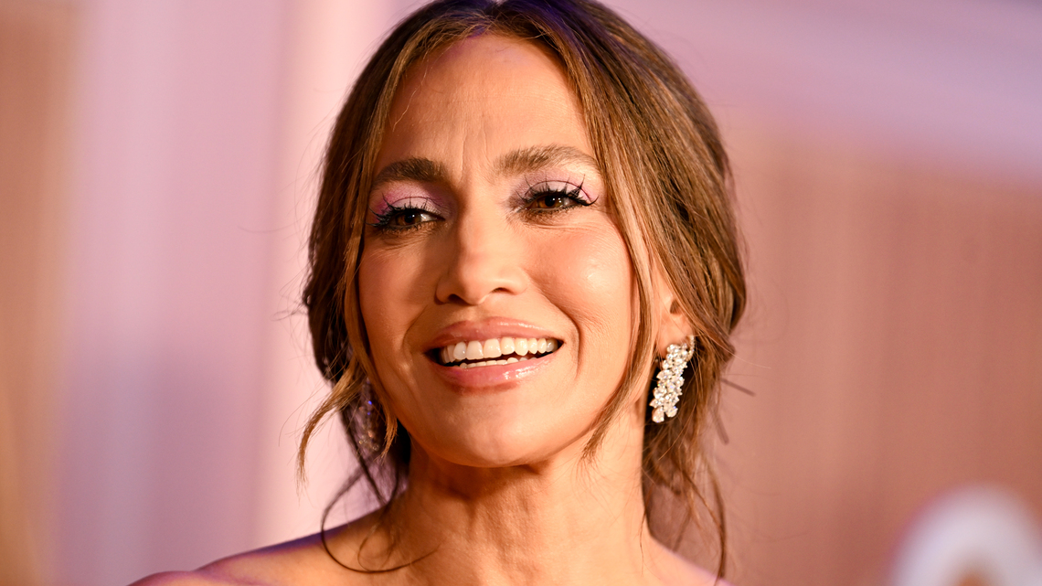Jennifer Lopez Can't Resist the Bubble Skirt Trend - And Neither Can We 