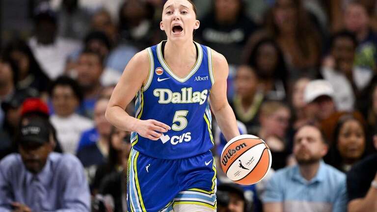 Paige Bueckers, Wings rally to earn season sweep of Sky 