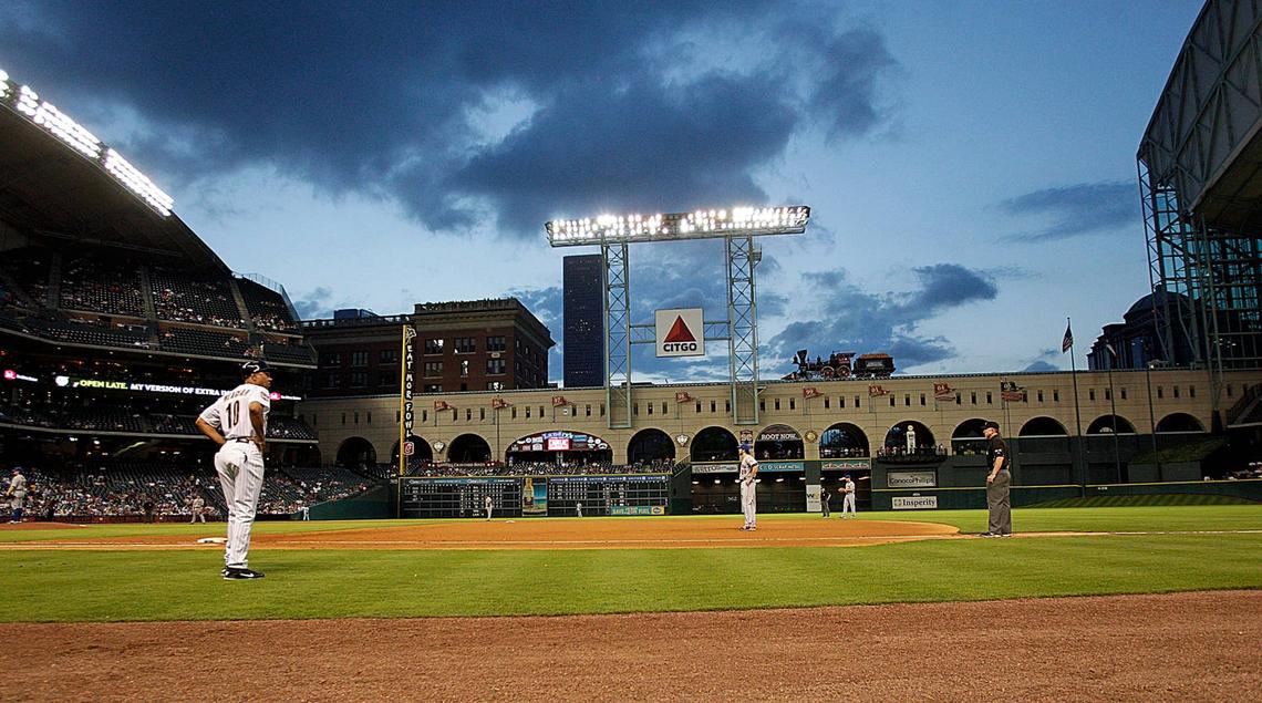  A general view of the Astros stadium. (Photo by Bob Levey/Getty Images) 