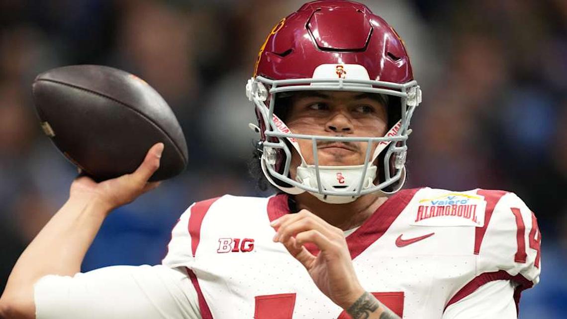  Dec 30, 2025; San Antonio, TX, USA; Southern California Trojans quarterback Jayden Maiava (14) throws the ball against the TCU Horned Frogs in the first half during the Alamo Bowl at Alamodome. Mandatory Credit: Kirby Lee-Imagn Images | Kirby Lee-Imagn Images 