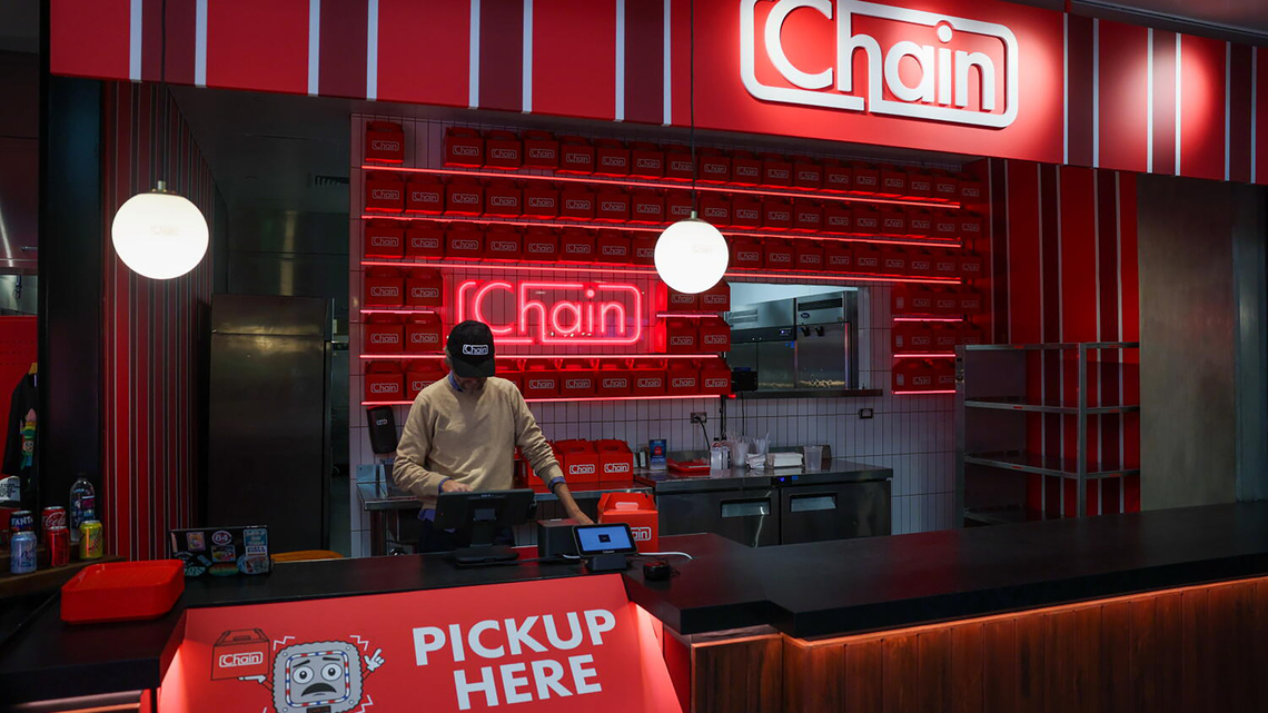 Inside a California shopping center's struggle to reinvent mall food 