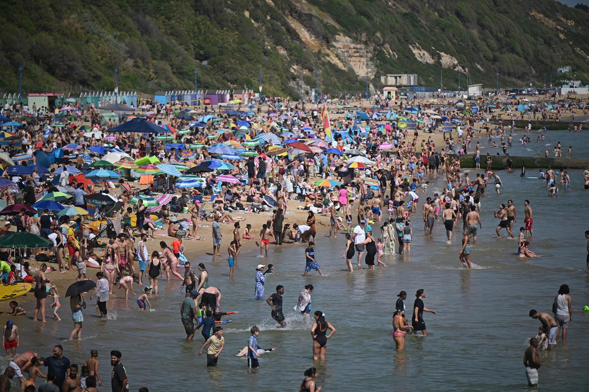  Crowds at Bournemouth Beach on the south coast of England on May 26, 2026. 