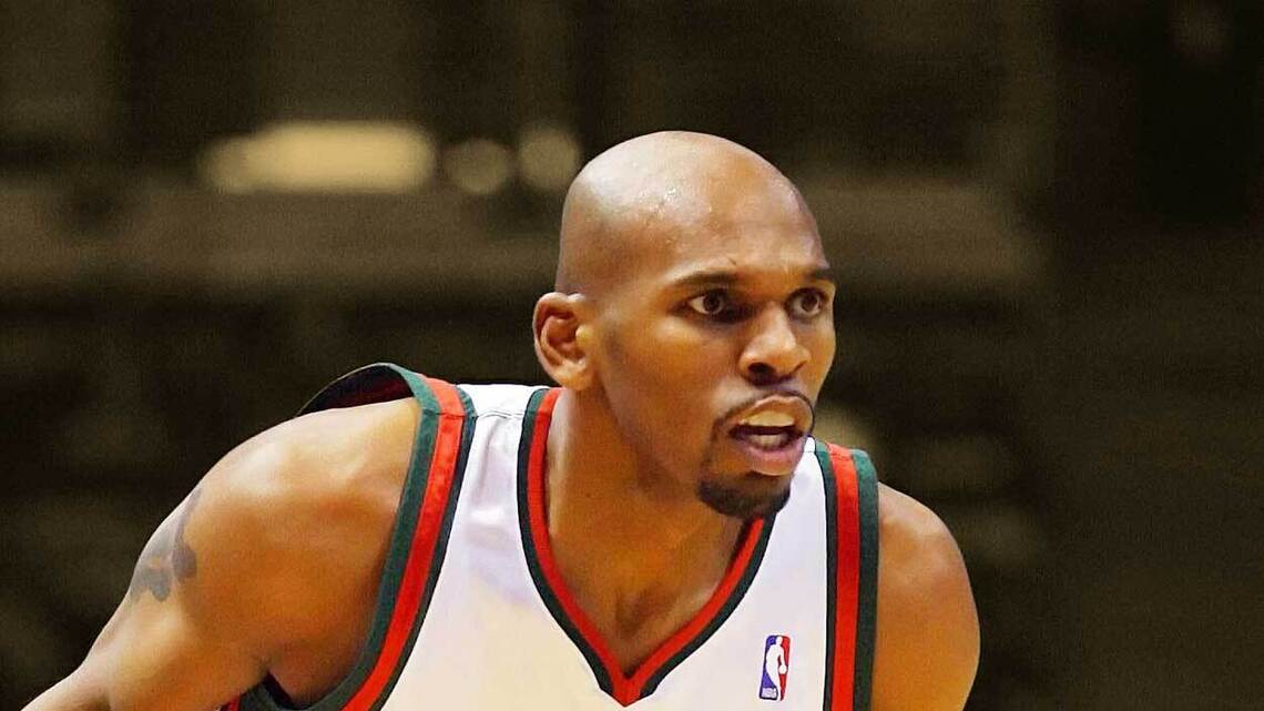 "He had a black eye, but we were back frying shrimps and cooking salads" - Jerry Stackhouse details his craziest NBA fights 