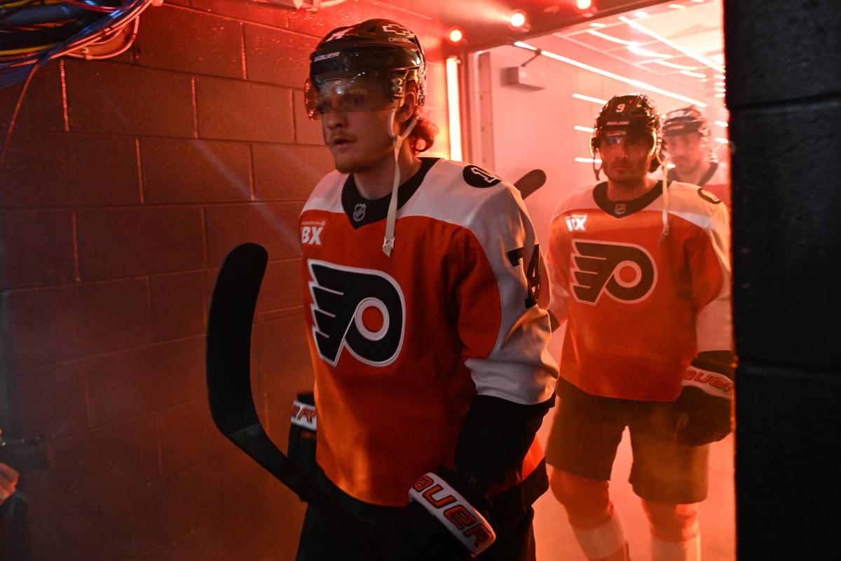  Philadelphia Flyers right wing Owen Tippett (74) walks toward the ice duing 2026 Stanley Cup Playoffs at Xfinity Mobile Arena. Eric Hartline-Imagn Images