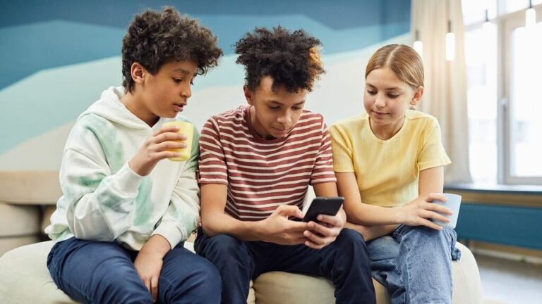 Signs your child may be addicted to social media