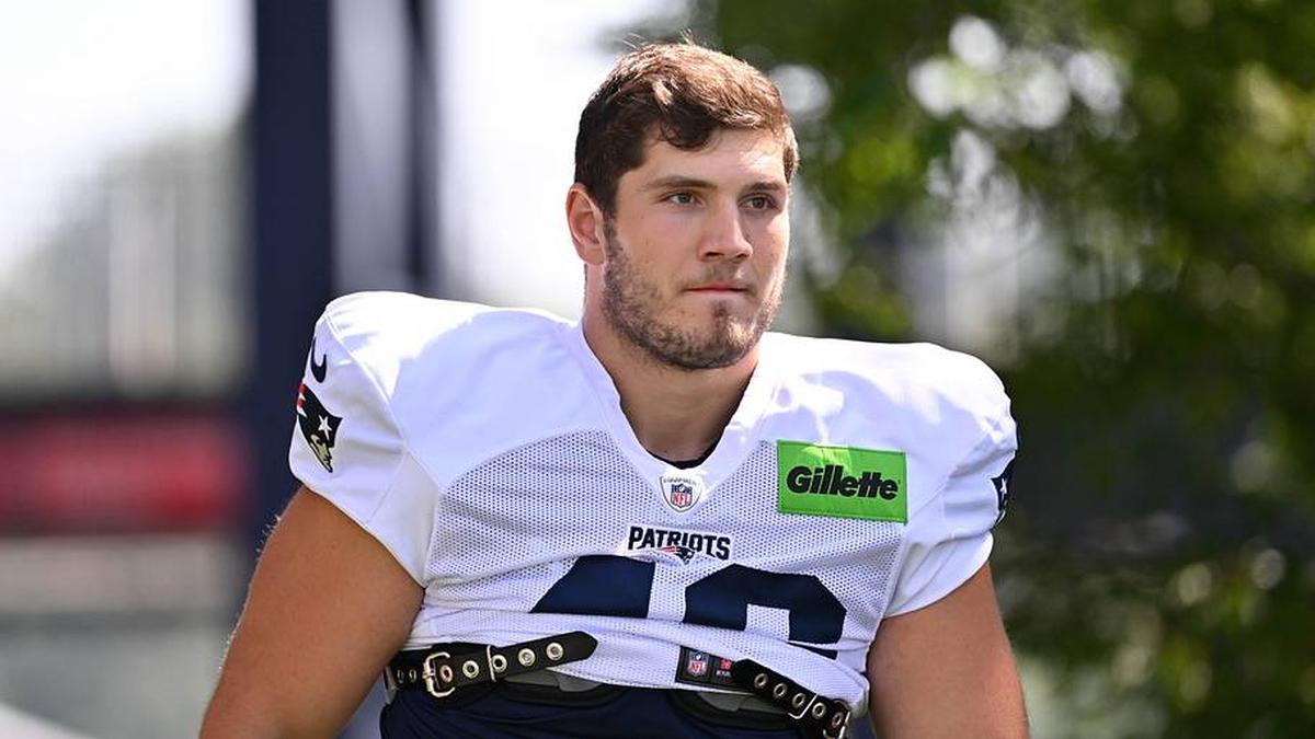 Jul 28, 2025; Foxborough, MA, USA; New England Patriots fullback Brock Lampe (46) heads to the practice fields for training camp at Gillette Stadium. Mandatory Credit: Eric Canha-Imagn Images | Eric Canha-Imagn Images 