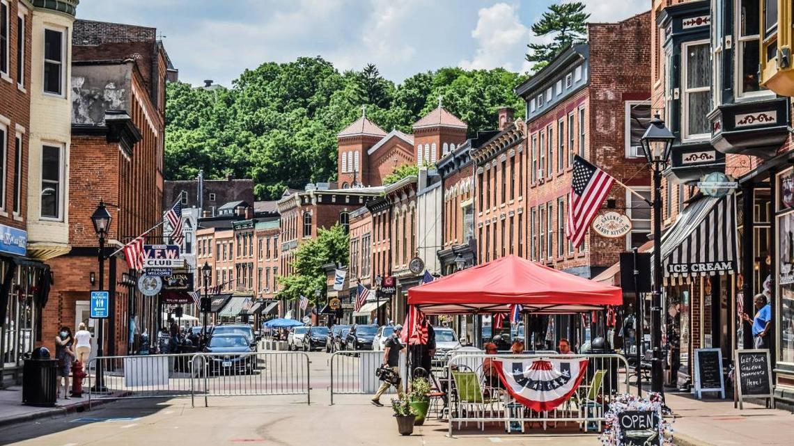 These 8 Small Towns Feel Like Stepping Back 50 Years 
