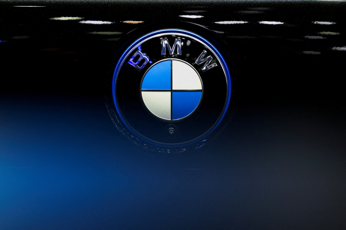 BMW bets on cuts, new models and AI to revive its fortunes | Fresno Bee