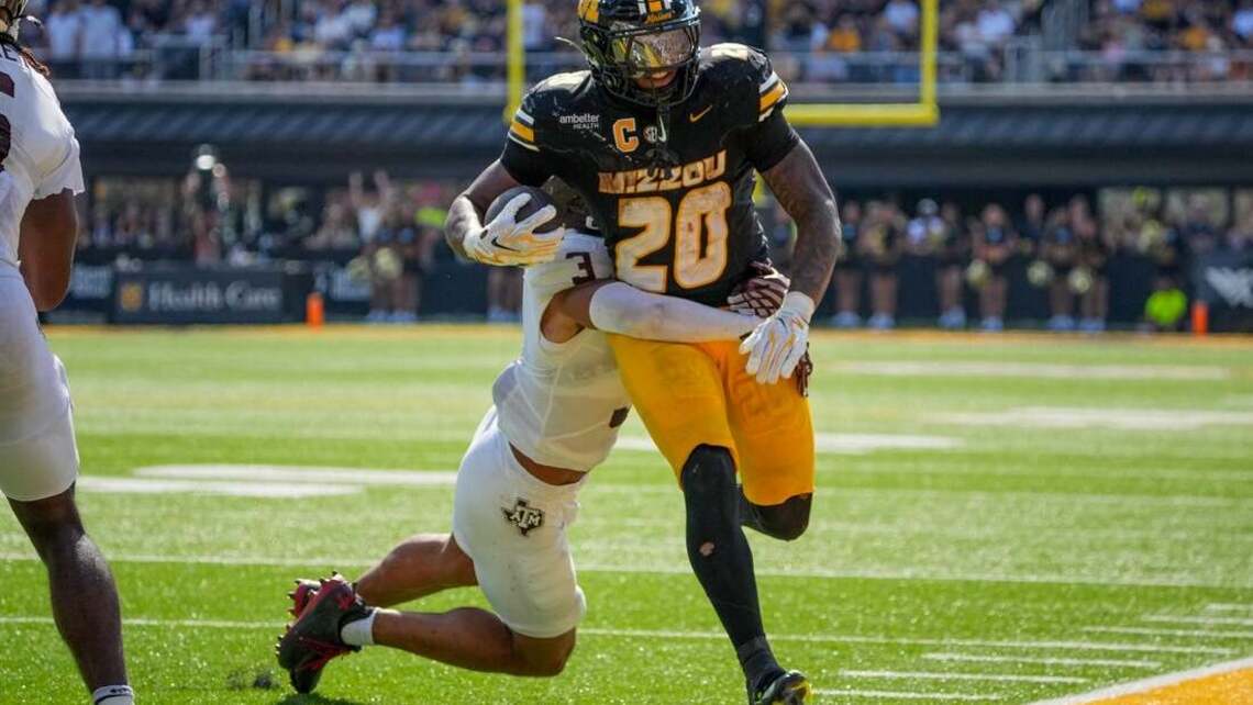 Jamal Roberts tops 200 again as No. 14 Missouri routs Texas A&M 