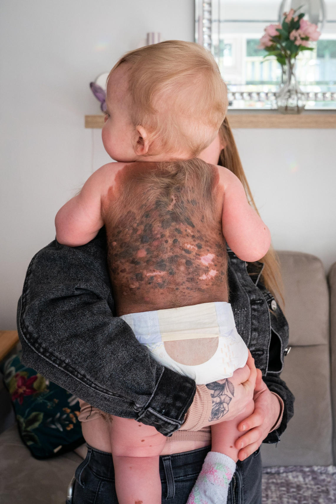  (William Dax via SWNS) 