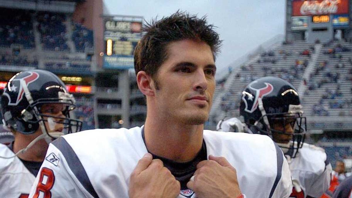  Oct 16, 2005; Seattle, Wash, USA; Houston Texans quarterback #8 David Carr warms up prior to a game against the Seattle Seahawks at Qwest Field. Mandatory Credit: Photo By Mark J. Rebilas-Imagn Images © Copyright Mark J. Rebilas | Mark J. Rebilas-Imagn Images 