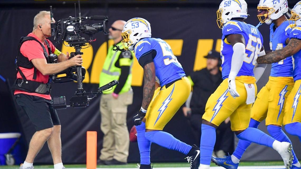 Report: Chargers re-signing All-Pro special teamer Del'Shawn Phillips  