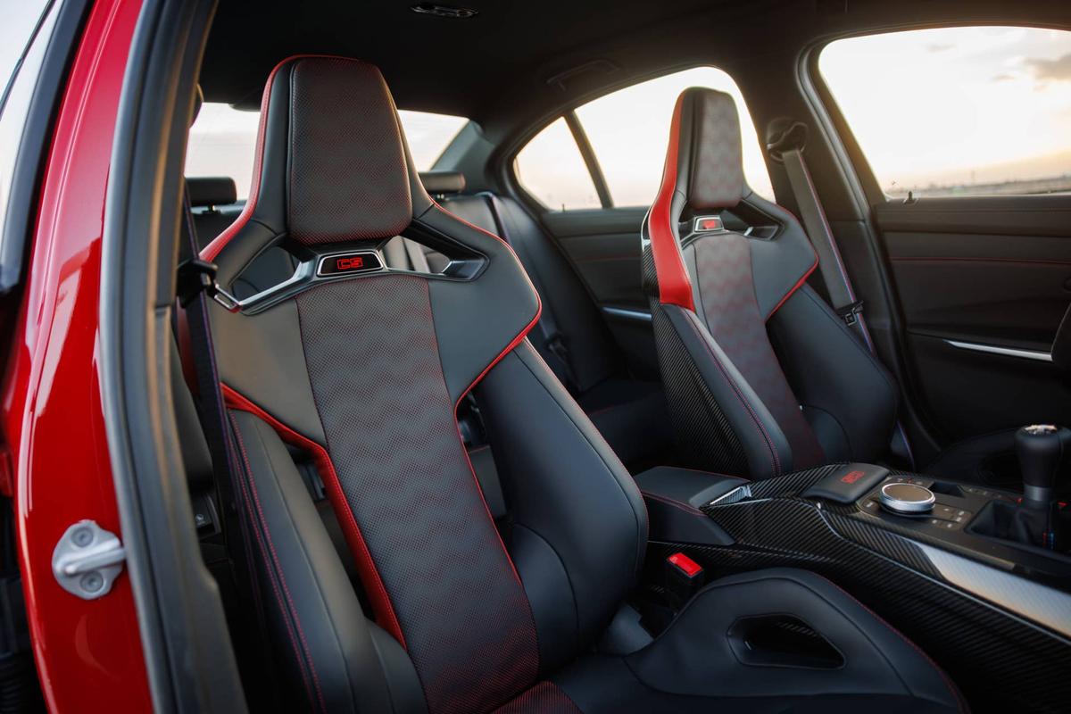  BMW M3 CS Handschalter