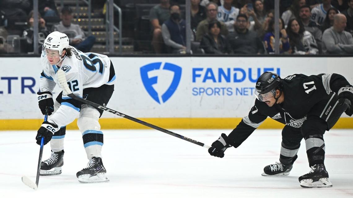 Alexander Kerfoot, Logan Cooley score twice as Mammoth rout Kings 