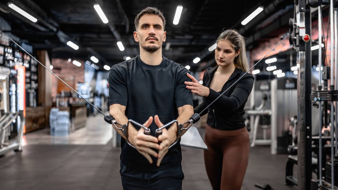 Study Shows People Make Better Muscle Gains When Supervised