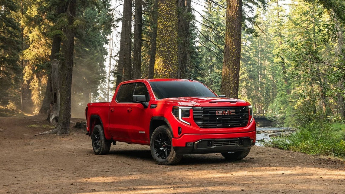 2026 GMC Sierra 3.0 Duramax vs. 5.3 V8: We ran the fuel-cost numbers before choosing one 