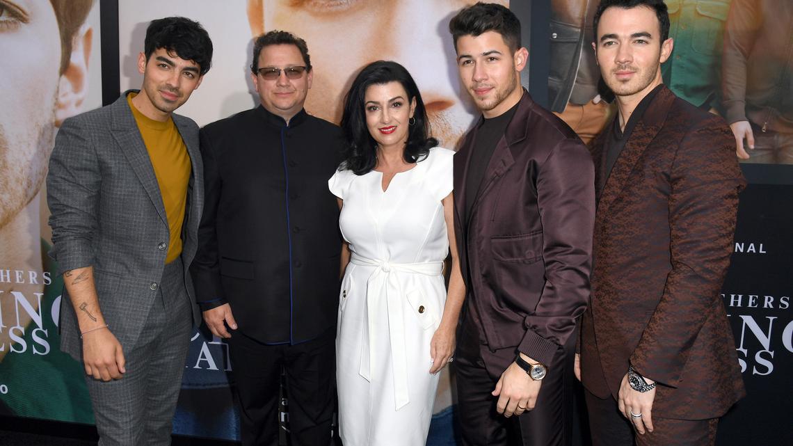 Jonas Brothers' Mom Denise Reveals She Recently Suffered Stroke 