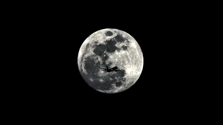 Harvest moon will form a triangle with 2 planets over PA soon. Here’s when