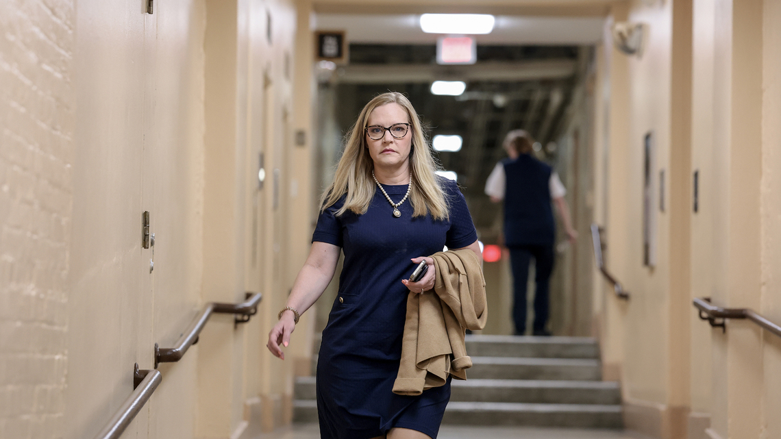 Rep. Erin Houchin looks to push kids social media ban in lame duck