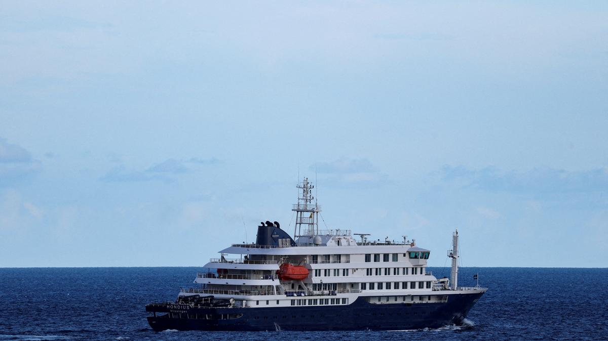 FILE PHOTO: The cruise ship MV Hondius, affected by a hantavirus outbreak, leaves the port of Granadilla de Abona, in Tenerife, Spain, May 11, 2026. REUTERS/Hannah McKay/File Photo