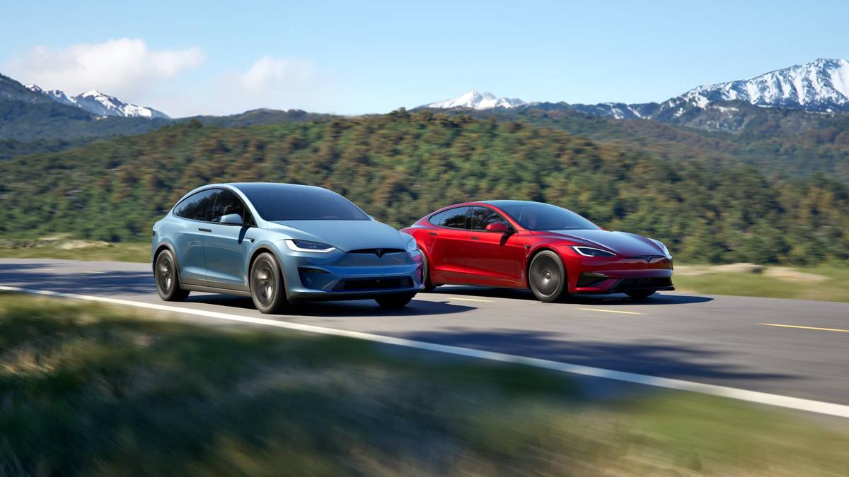  Tesla Model X and Model S Tesla