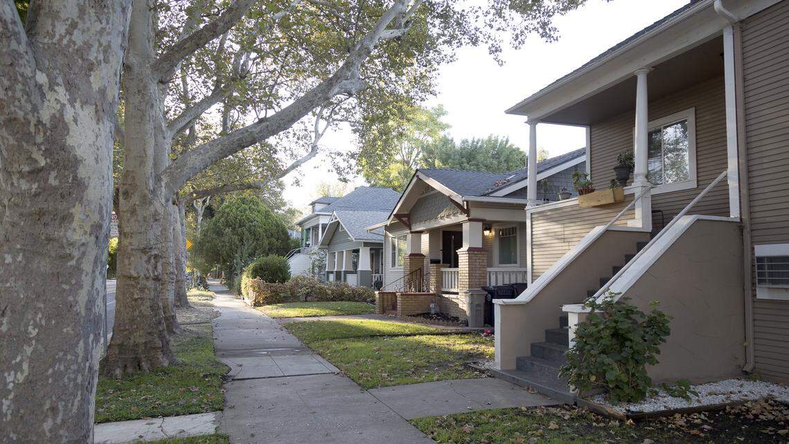 It can be dangerous to live alone. That’s why I started a ‘Check-in Club’ | Opinion