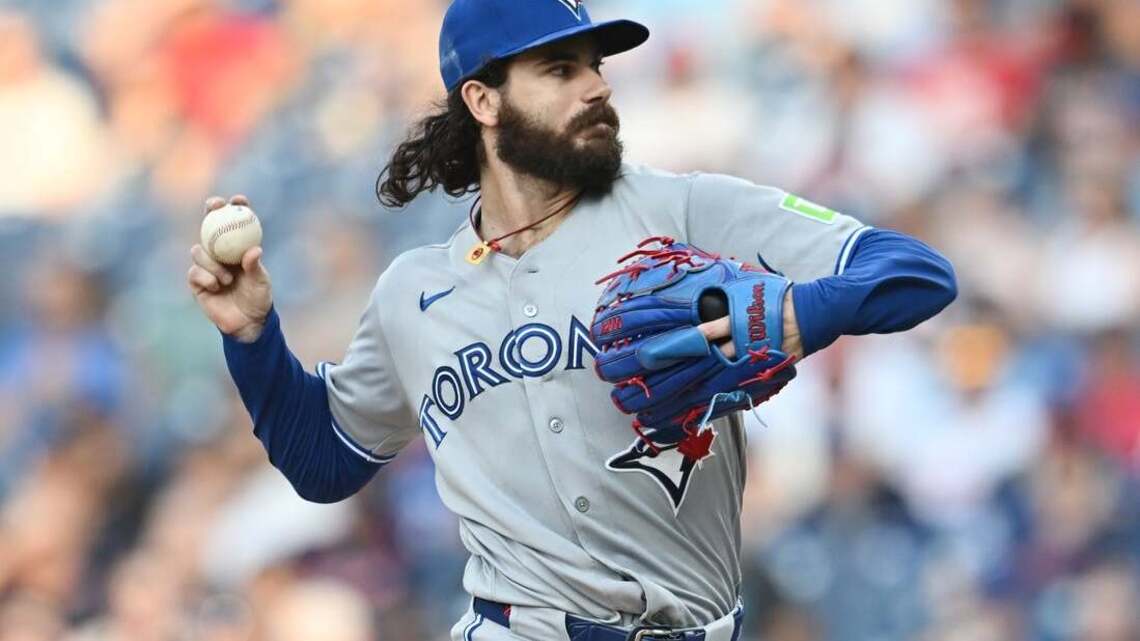 Jays, Orioles in thick of AL wild-card race as games dwindle