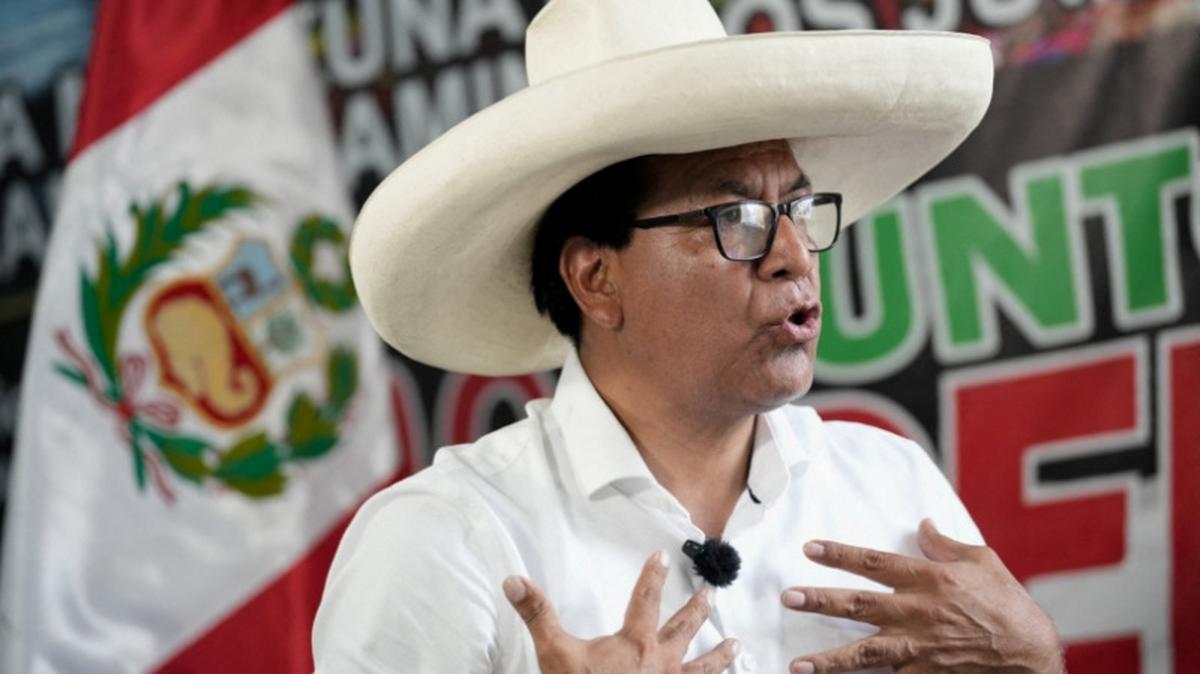 FILE PHOTO: Roberto Sanchez, presidential candidate of the Together for Peru party, speaks during an interview with Reuters ahead of the general election on April 12, in Lima, Peru, April 10, 2026. REUTERS/Angela Ponce/File Photo